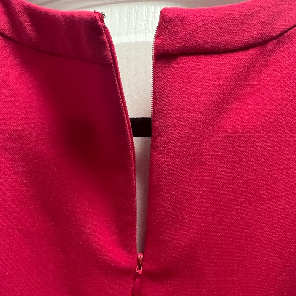 Diane von Furstenberg Sleeveless V-Neck Fuchsia A-Line Dress- Size 8 - Picture 6 of 9